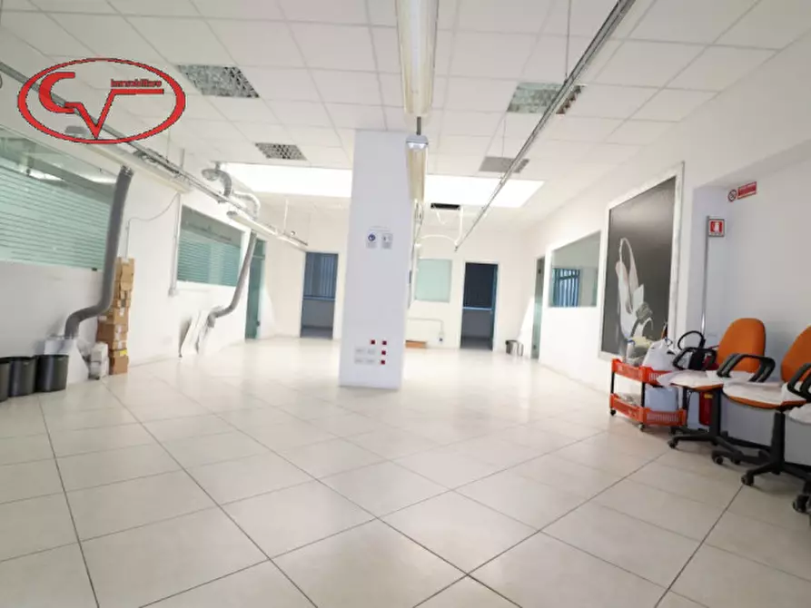 Immagine 8 di Ufficio in vendita  in via giacomo leopardi a Montevarchi
