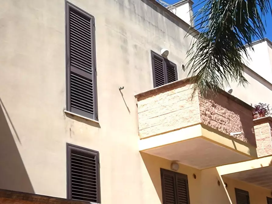 Immagine 1 di Appartamento in vendita  in Via Vittorio Emanuele a Casarano