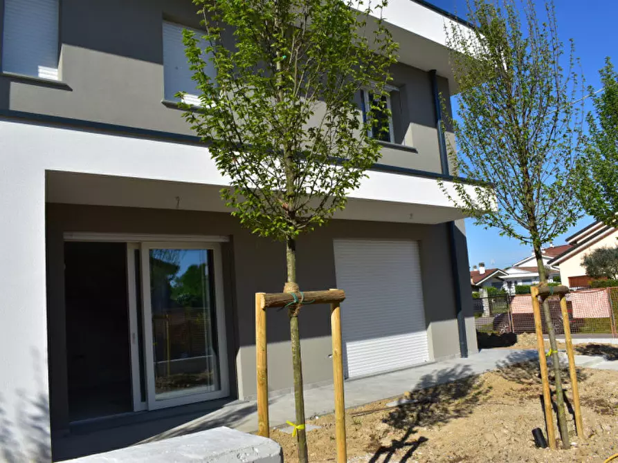 Immagine 12 di Villetta a schiera in vendita  in via BEMBO 30 a Padova