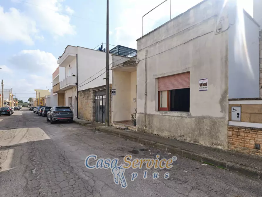 Immagine 2 di Casa indipendente in vendita  a Taviano