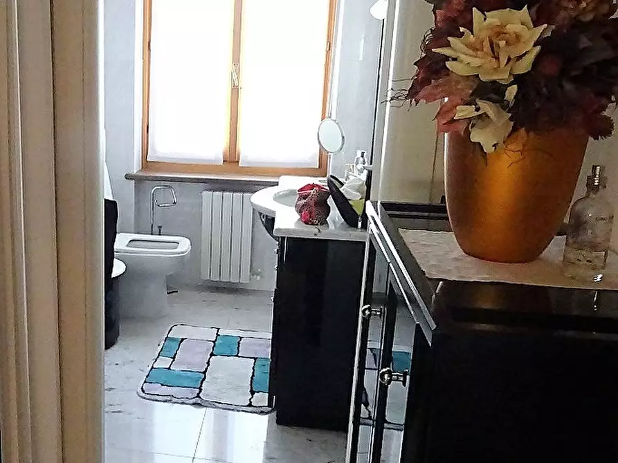 Immagine 7 di Villetta a schiera in vendita  in Via Montebellina a Alba