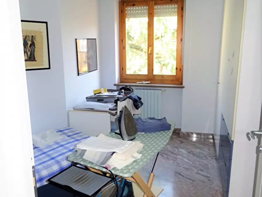 Immagine 11 di Villetta a schiera in vendita  in Via Montebellina a Alba