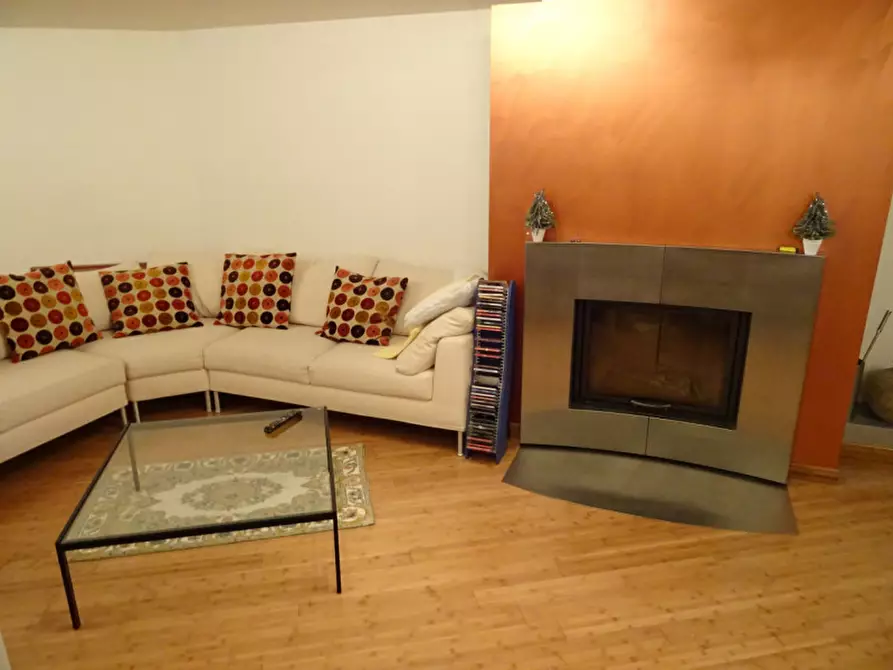 Immagine 14 di Villetta a schiera in vendita  in Via Montebellina a Alba