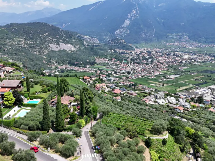 Immagine 5 di Villa in vendita  a Tenno