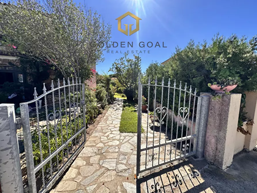 Immagine 1 di Appartamento in vendita  in Via Bologna a San Teodoro