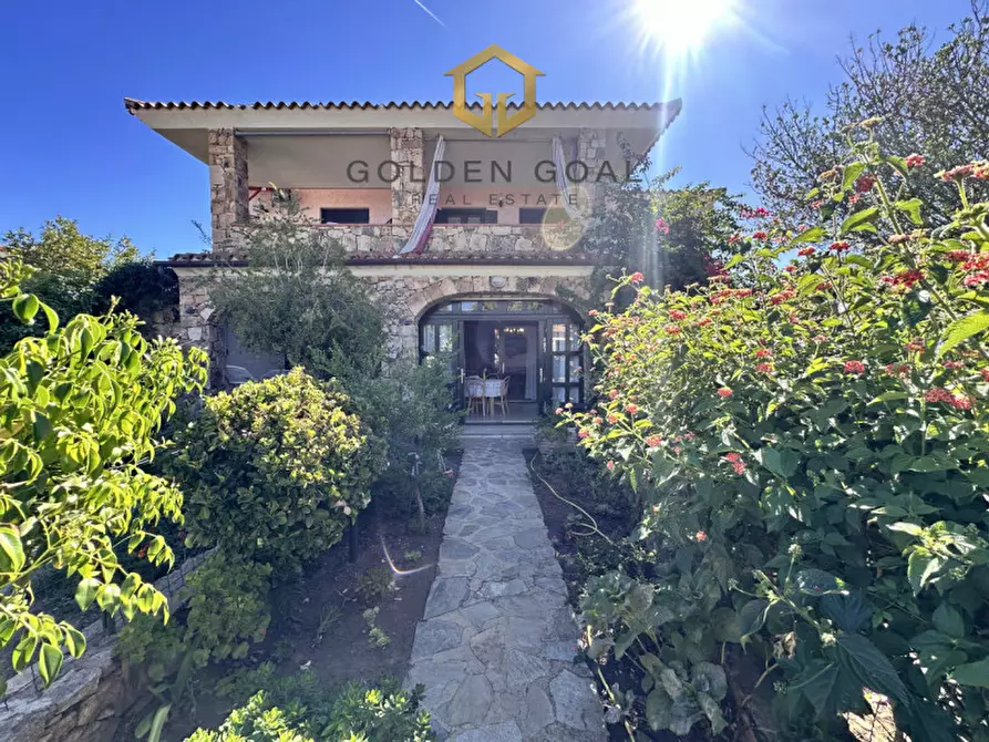 Immagine 2 di Appartamento in vendita  in Via Bologna a San Teodoro