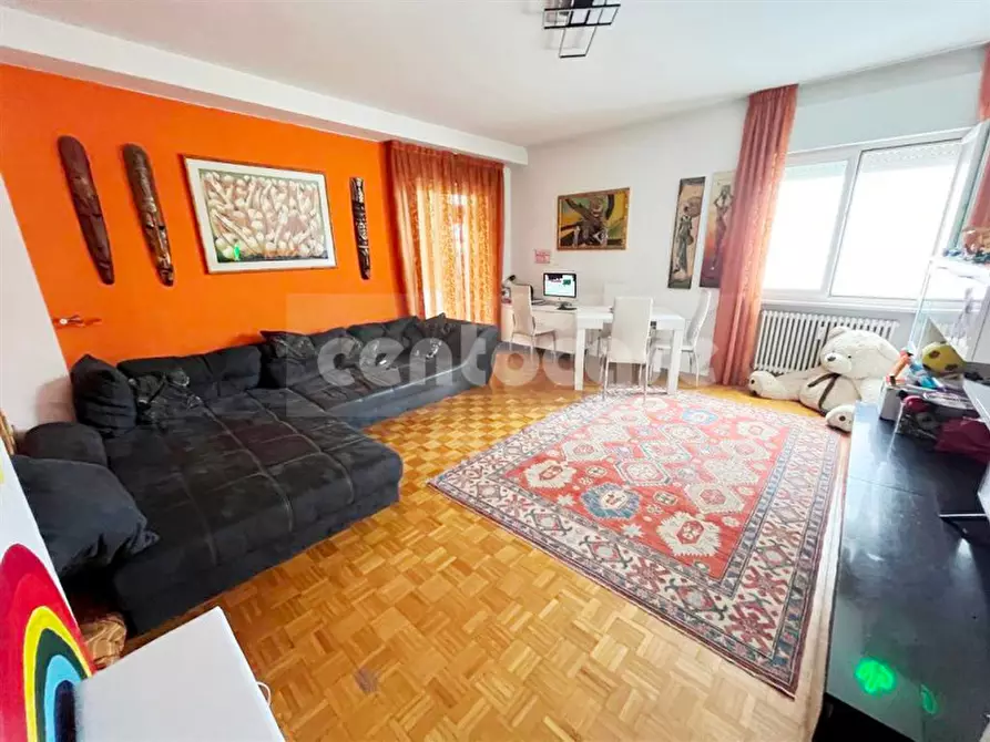 Immagine 1 di Appartamento in vendita  in via Rovigo  14 a Bolzano