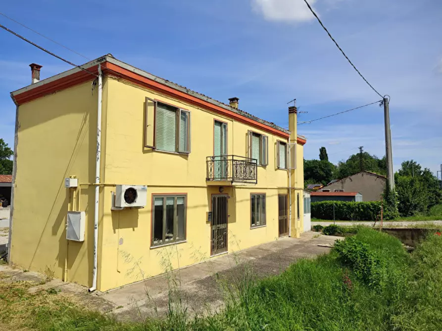 Immagine 1 di Casa indipendente in vendita  in Viale Trento a Montagnana