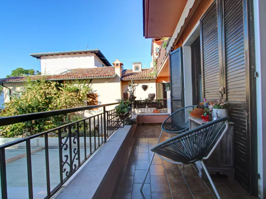 Immagine 1 di Appartamento in vendita  in Lungolago Vittorio Veneto a Torri Del Benaco