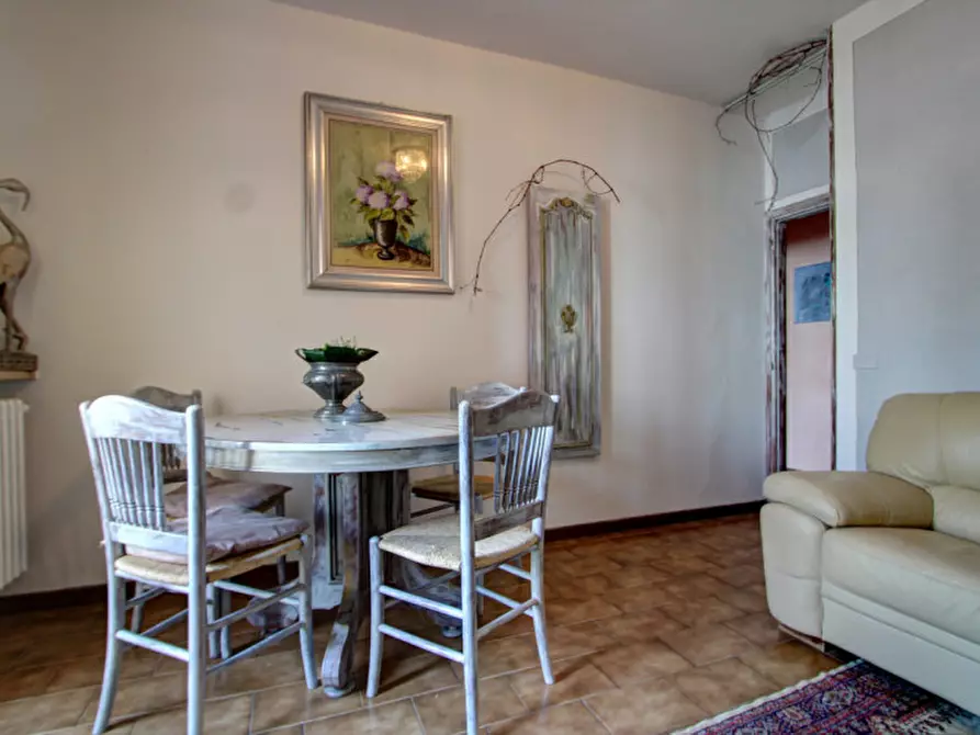 Immagine 4 di Appartamento in vendita  in Lungolago Vittorio Veneto a Torri Del Benaco