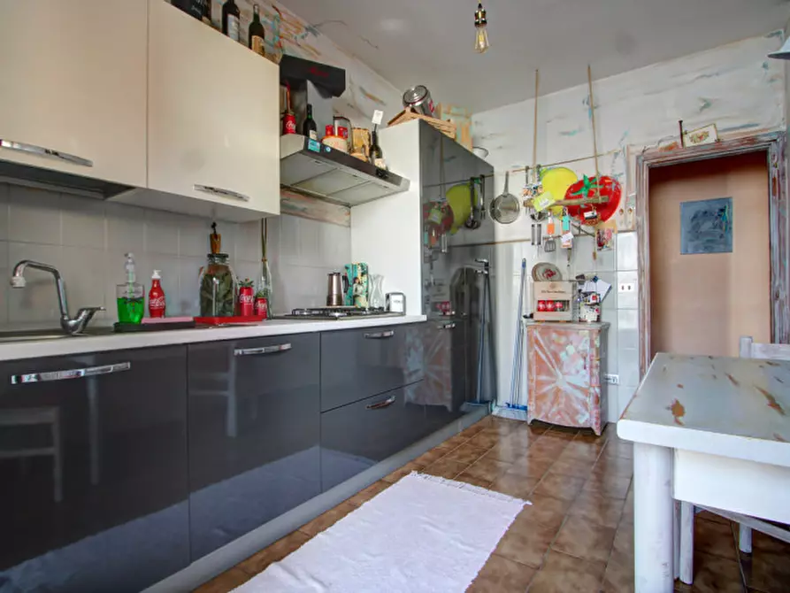 Immagine 7 di Appartamento in vendita  in Lungolago Vittorio Veneto a Torri Del Benaco