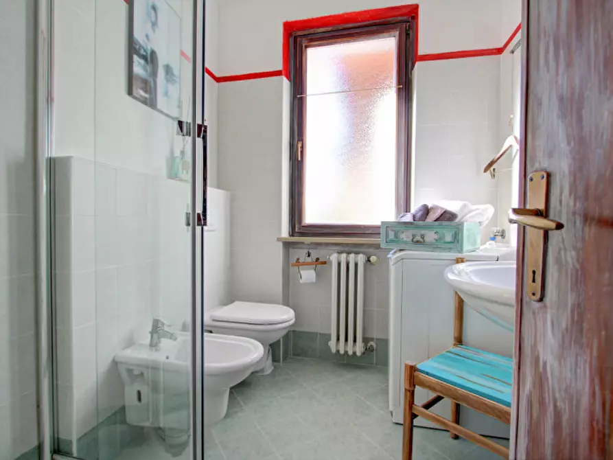 Immagine 12 di Appartamento in vendita  in Lungolago Vittorio Veneto a Torri Del Benaco