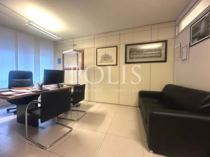 Immagine 6 di Ufficio in vendita  a Como