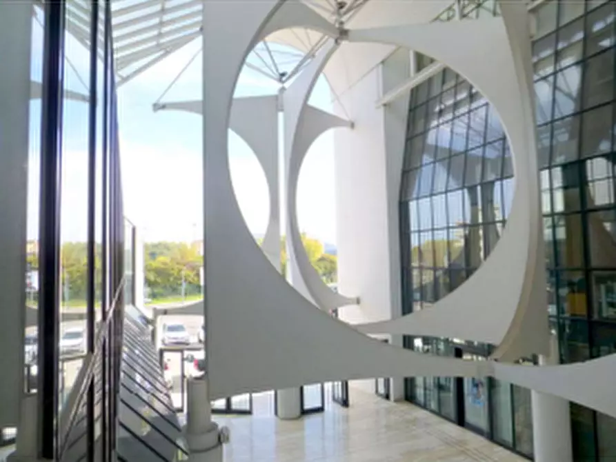 Immagine 1 di Ufficio in vendita  a Vicenza