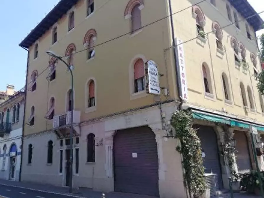 Immagine 1 di Appartamento in vendita  in Via Cavallotti, 21 a Venezia