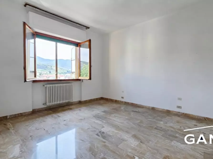 Immagine 11 di Appartamento in vendita  a Sesto Fiorentino