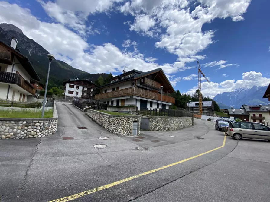 Immagine 25 di Casa bifamiliare in vendita  in Via Alpini a Auronzo Di Cadore