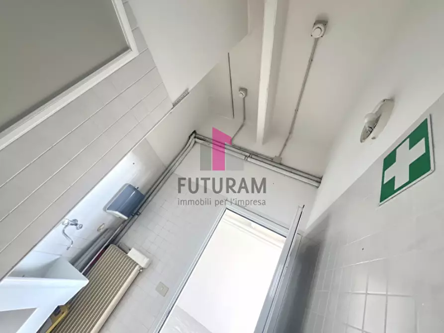 Immagine 7 di Capannone industriale in affitto  in VIA BRENTA a Dueville