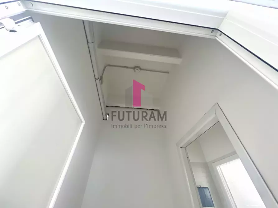 Immagine 9 di Capannone industriale in affitto  in VIA BRENTA a Dueville