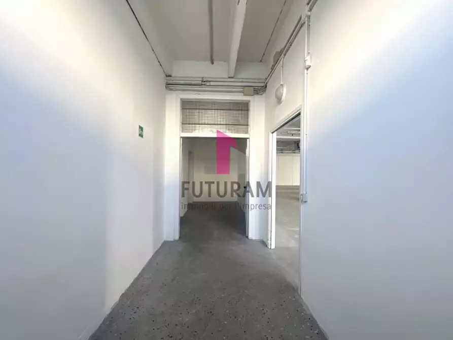 Immagine 17 di Capannone industriale in affitto  in VIA BRENTA a Dueville