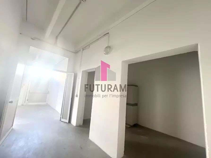 Immagine 22 di Capannone industriale in affitto  in VIA BRENTA a Dueville