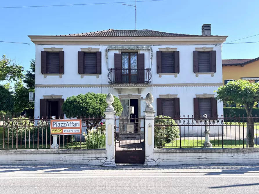 Immagine 1 di Casa indipendente in vendita  in Campolongo Maggiore - Liettoli a Campolongo Maggiore