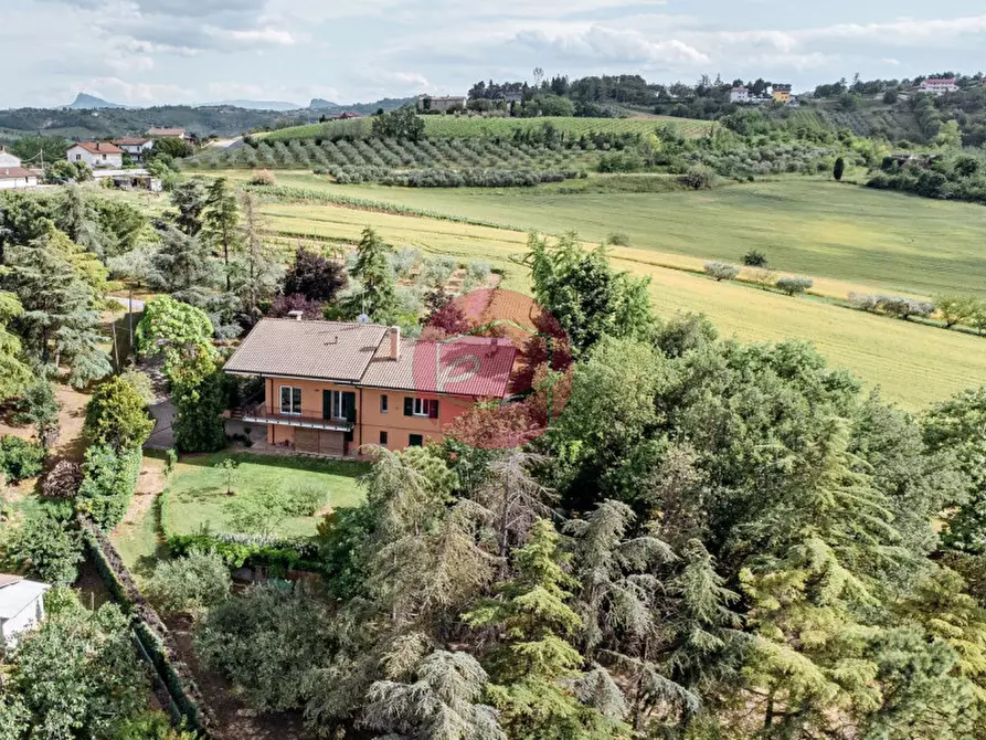 Immagine 1 di Villa in vendita  in VIA MONTILGALLO a Longiano
