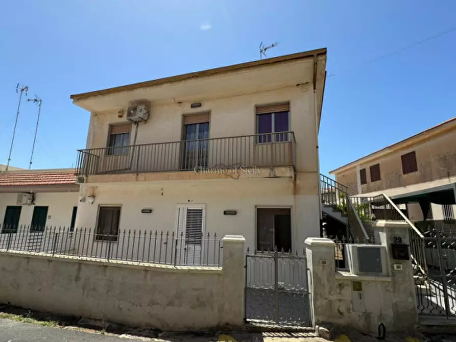 Immagine 2 di Villa in vendita  in Via Magnaghi a Modica