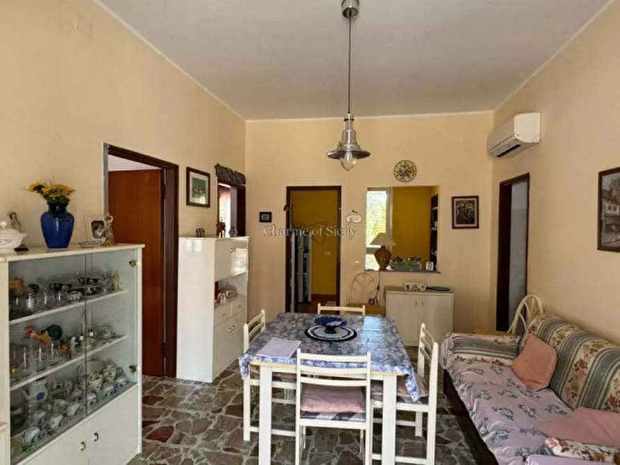 Immagine 14 di Villa in vendita  in Via Magnaghi a Modica