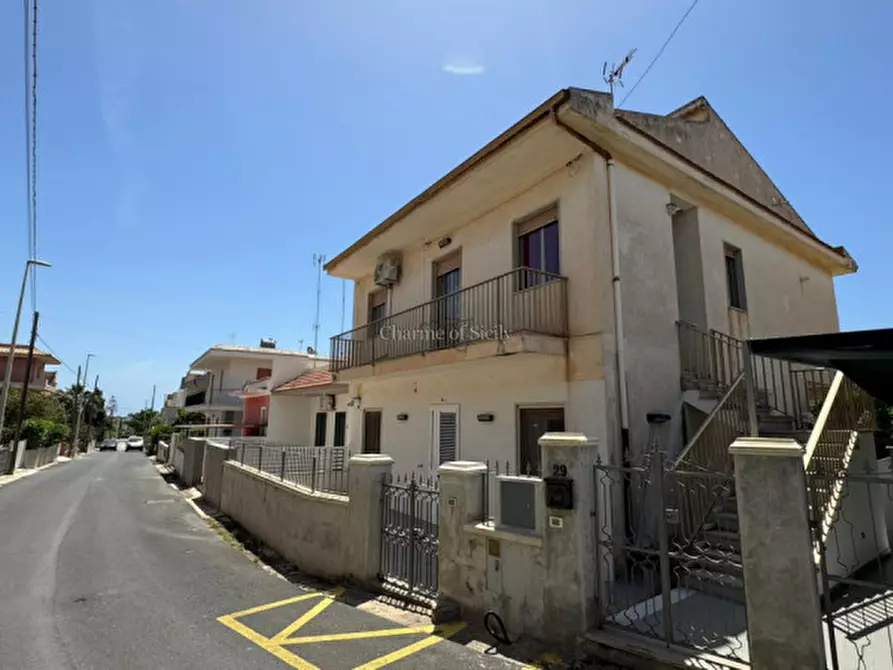 Immagine 28 di Villa in vendita  in Via Magnaghi a Modica