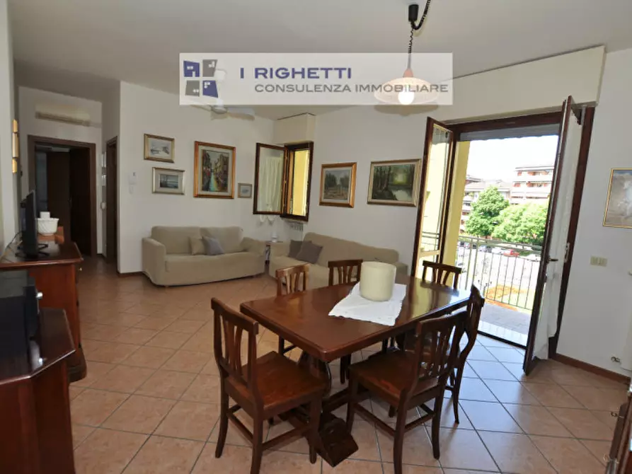 Immagine 1 di Appartamento in vendita  in VIA FRATELLI ROSSELLI a Verona