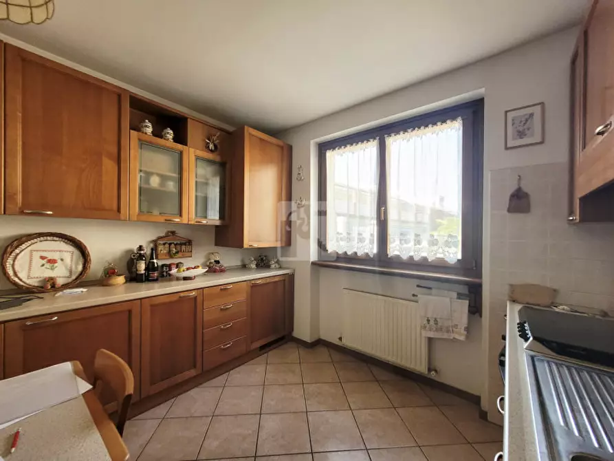 Immagine 9 di Villetta a schiera in vendita  in Piazza Vittoria a Arco