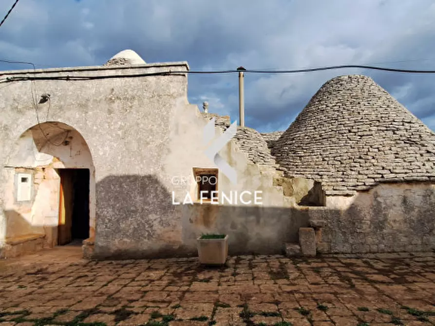 Immagine 1 di Rustico / casale in vendita  in contrada Capitolo a Locorotondo