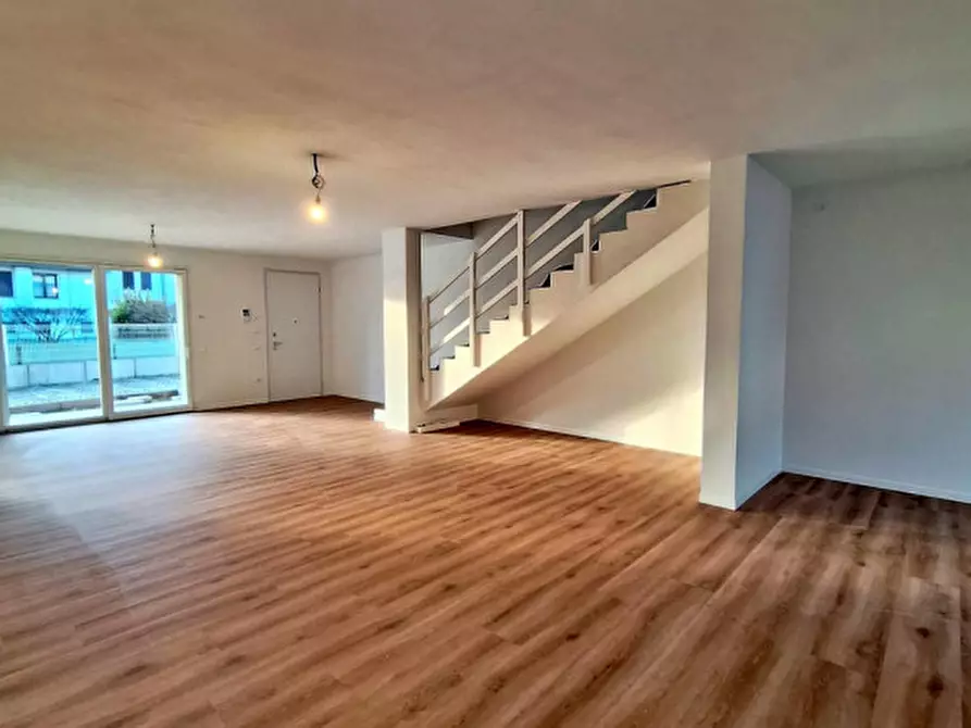 Immagine 2 di Villetta a schiera in vendita  in Via Rasega a Camisano Vicentino