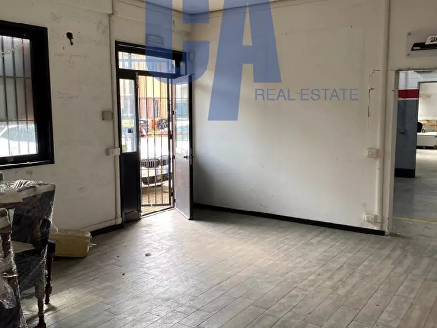 Immagine 6 di Laboratorio in vendita  in VIA TOSCANA a Peschiera Borromeo