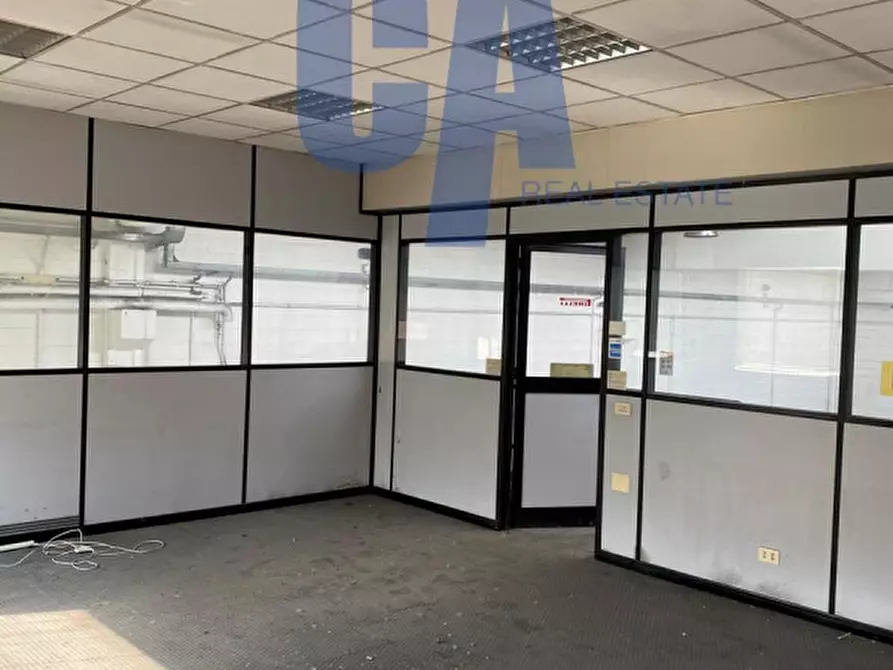 Immagine 7 di Laboratorio in vendita  in VIA TOSCANA a Peschiera Borromeo