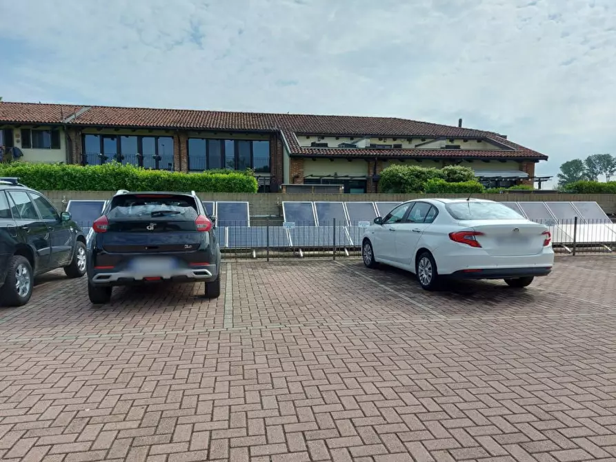 Immagine 2 di Posto auto in vendita  in Strada Falcettini, N. 1 a Chieri