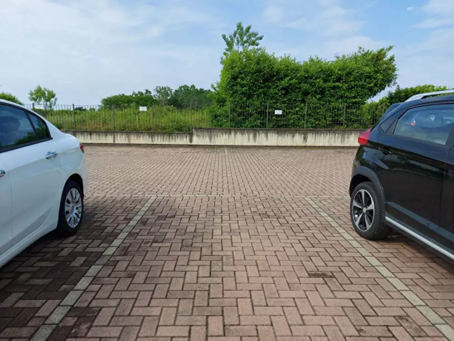 Immagine 3 di Posto auto in vendita  in Strada Falcettini, N. 1 a Chieri