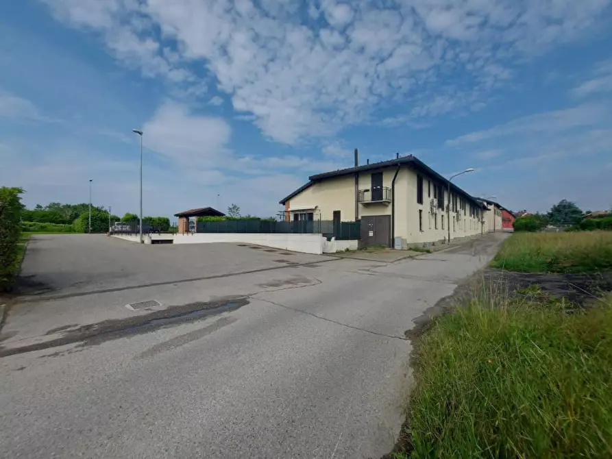 Immagine 9 di Posto auto in vendita  in Strada Falcettini, N. 1 a Chieri