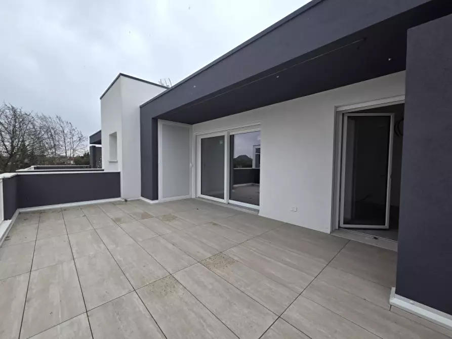 Immagine 3 di Attico in vendita  in Via San Pietro a Abano Terme