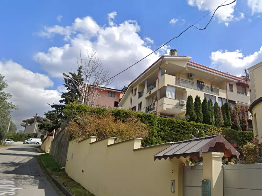 Immagine 4 di Appartamento in vendita  in Via San Pasquale a Zumpano