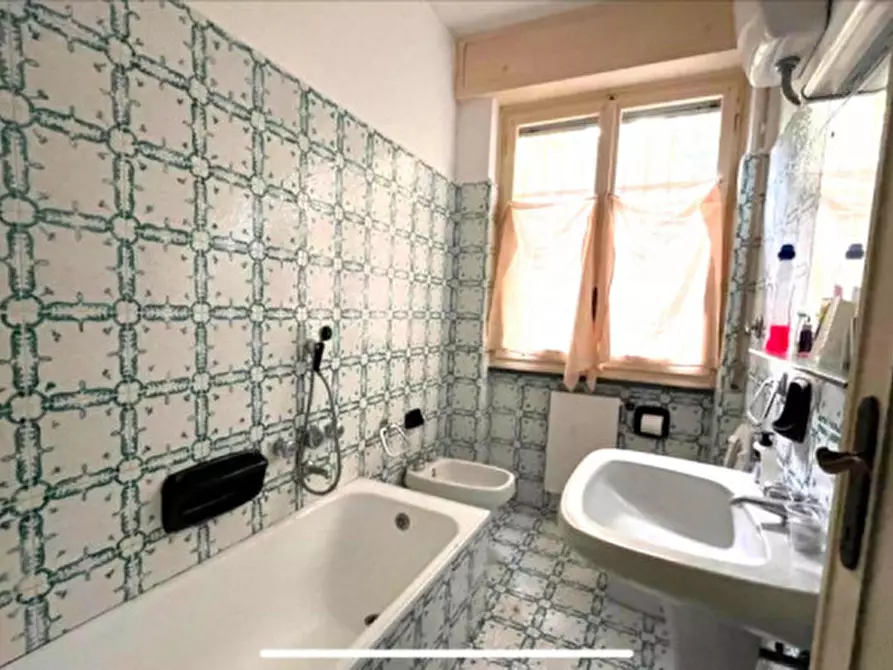 Immagine 9 di Villa in vendita  in Via Romagneno a Recco