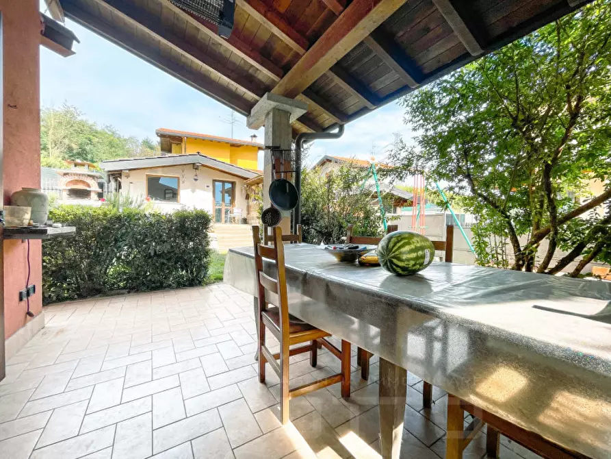 Immagine 21 di Villa in vendita  in via Vignazza n 4 a Comignago