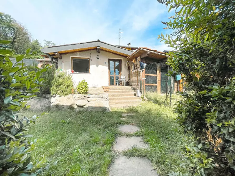 Immagine 22 di Villa in vendita  in via Vignazza n 4 a Comignago