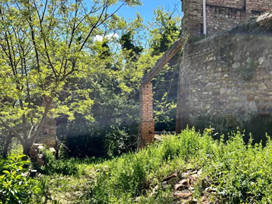 Immagine 12 di Rustico / casale in vendita  in Ghiare di Medesano a Medesano