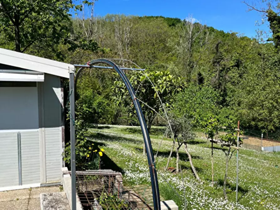 Immagine 17 di Rustico / casale in vendita  in Ghiare di Medesano a Medesano