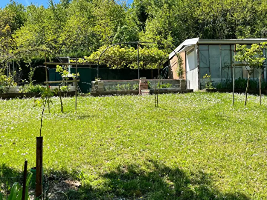 Immagine 31 di Rustico / casale in vendita  in Ghiare di Medesano a Medesano