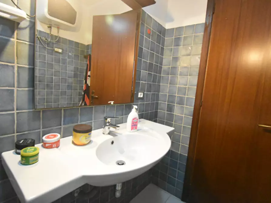 Immagine 26 di Appartamento in vendita  a Quartu Sant'elena