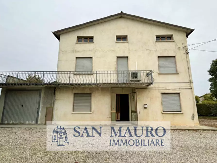 Immagine 2 di Casa trifamiliare in vendita  in camazzole a Carmignano Di Brenta