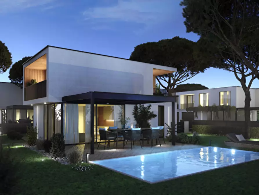 Immagine 3 di Villa in vendita  in via Belgio a Jesolo